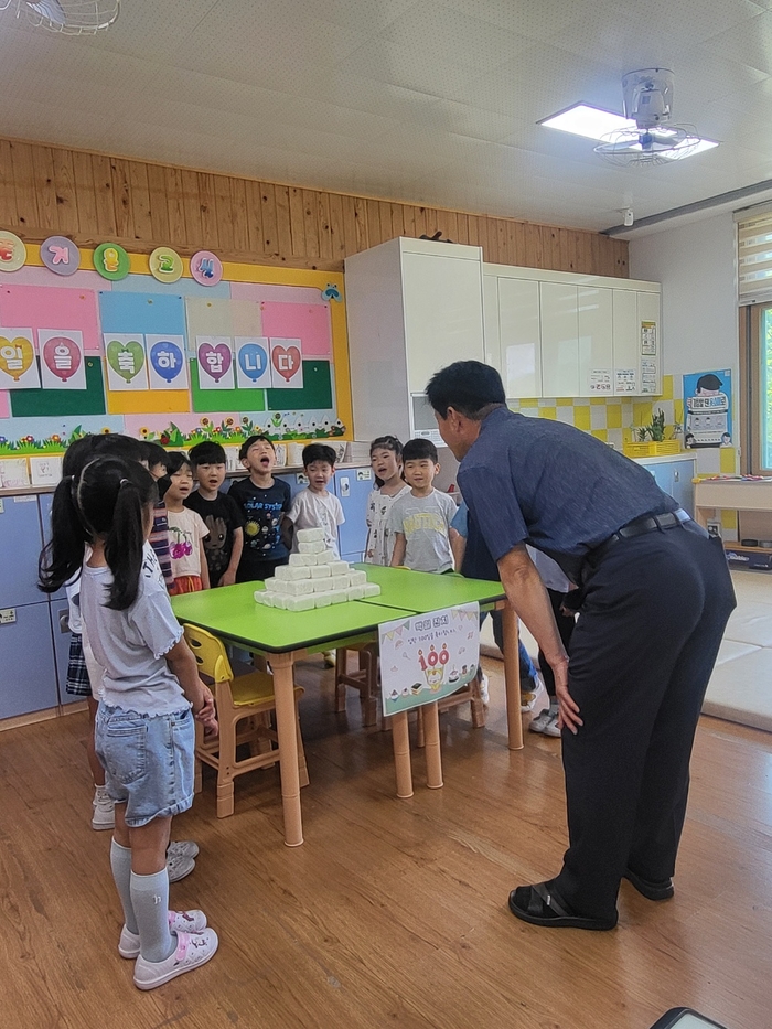 양구군 용하초, 입학 100일 기념 행복고리 활동