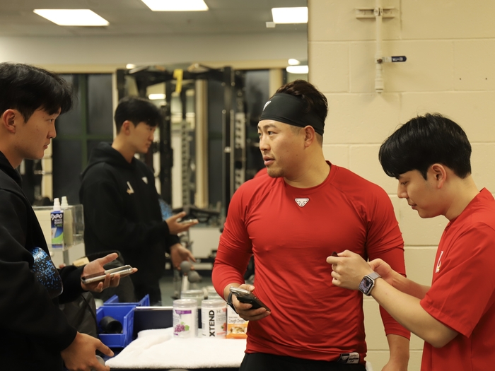 ‘새벽 5시부터 야간까지’ SSG 캠프, 누가 시킨 것도 아닌데 ‘빡빡’하다…“보람차네요”