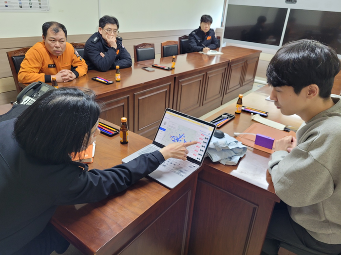 김숙자 홍천소방서장, 지능형 소방안전서비스 시범 사업 관련 업무 협의회 주재