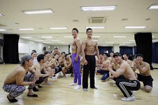 [독점공개] 남성 두 쪽 쿨가이 훈련 첫날