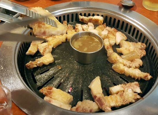 접짝뼈국ㆍ근고기 아신다면 제주 미식가 인정