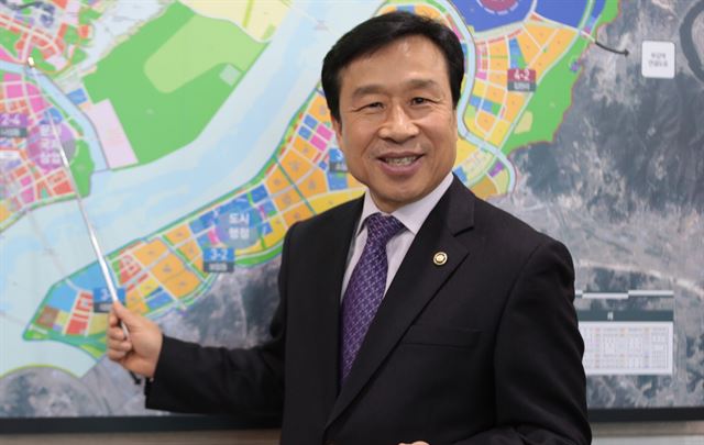 이충재 행복청장 “자족성 핵심 산학연 클러스터 성공 위해 총력”