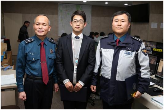CCTV 샅샅이 뒤져 강도 잡았다