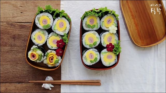 소풍 도시락으로 제격! 화사한 꽃 김밥 만들기