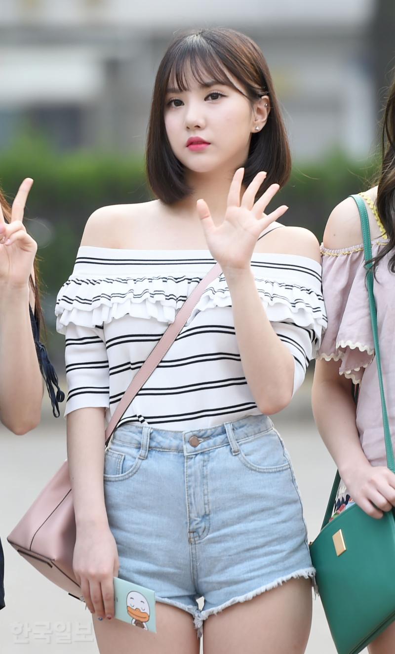 [포토]여자친구 은하 알고보니 어깨미녀