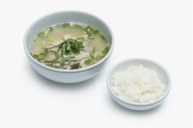 [푸드 스토리] 찬바람의 계절...뜨끈한 곰탕 한그릇의 세계
