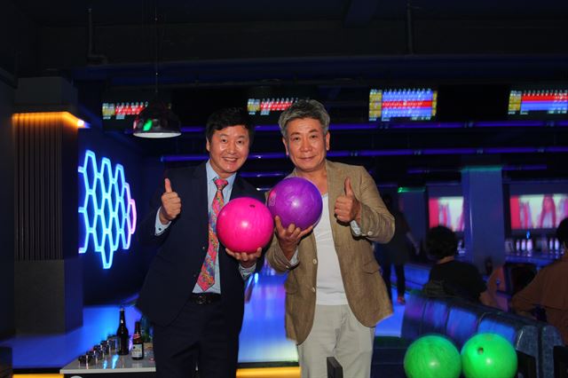 18M 레인에 볼링 코치도 받을 수 있는 진짜 락볼링장 등장