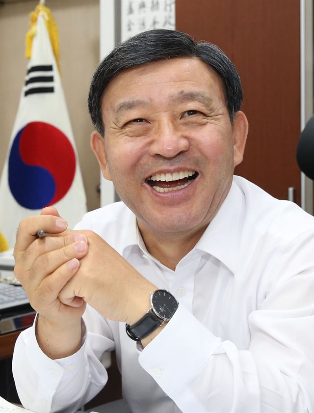 “특화산단ㆍ메디컬디바이스센터 통해 10만개 일자리 창출”