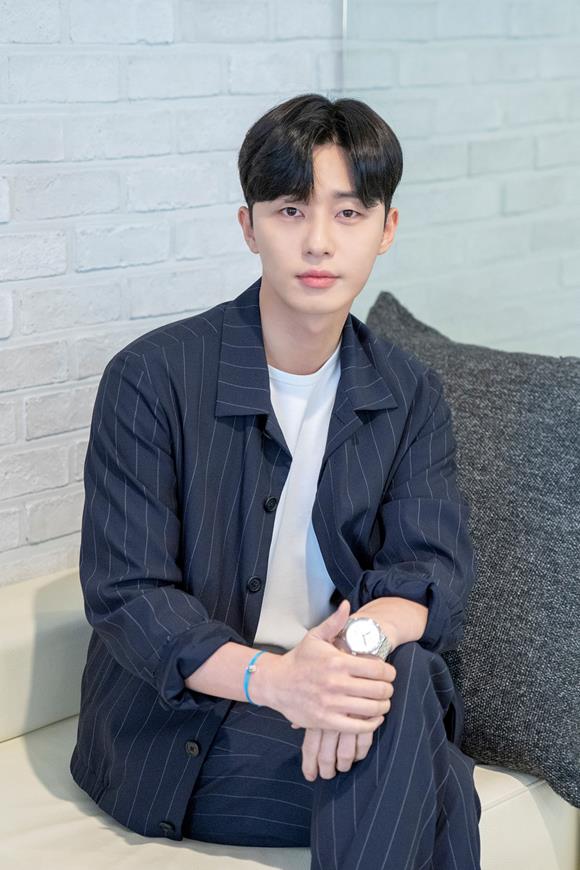 [HI★인터뷰] 박서준, 로코 장인→흥행 보증수표 거듭난 8년차 배우