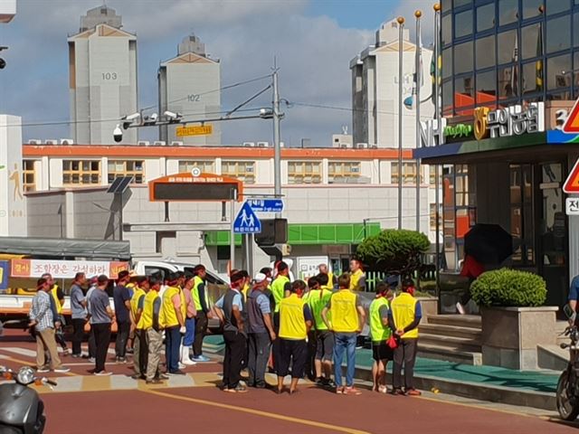 무안농협 대형마트 추진에 전통상인들 반발