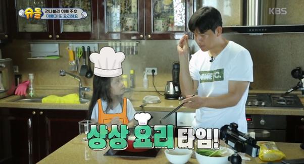 ‘슈돌’ 나은, 간장비빔국수 만드는 박주호에게 “손을 끓인다고?”