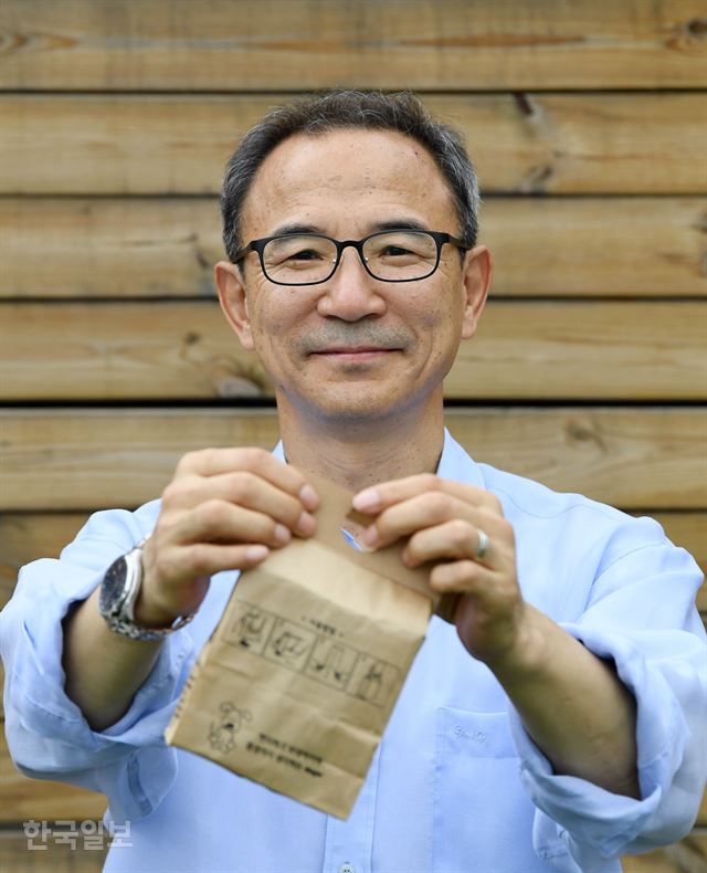 [이런 2막!] 유기견에게도 두 번째 기회를… 펫티켓 전파로 인생 2막 연 조무연 펫티켓연구소 대표