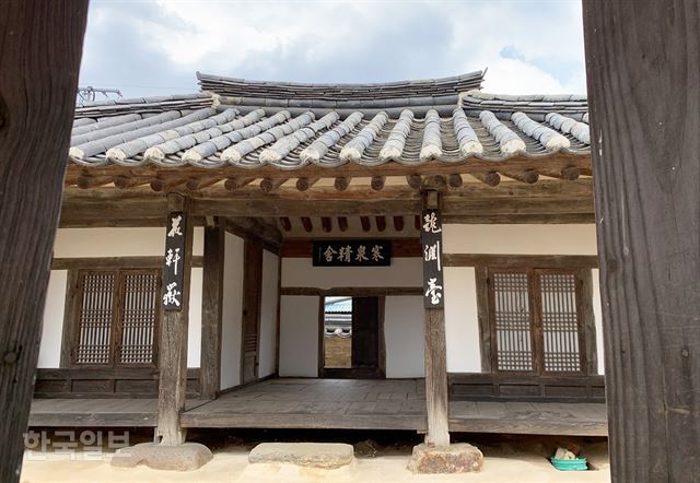 월류봉의 달빛 유혹은 어찌할까…추억으로 가는 황간 여행