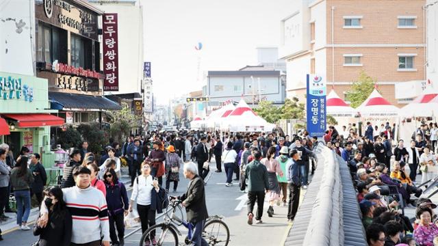 [걷고 싶은 길, 가고 싶은 거리] “신선도 내려와 즐겼다는 전설의 쌍화차” 전통찻집 10여곳 옹기종기