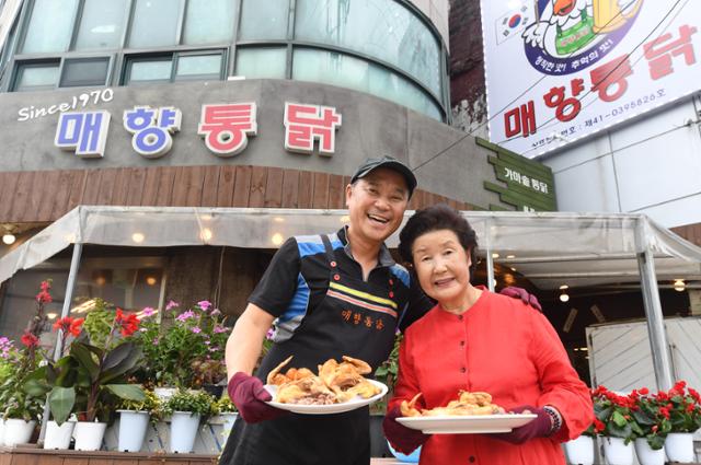 [방방곡곡 노포기행] 양념은 사치다...체인점 하나 없이 50년 장수한 통닭집