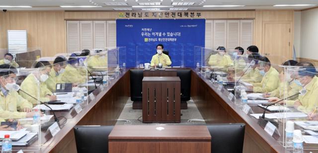 쓰러지고 끊기고 전남 태풍 피해 속출...수산은 4일부터 조사