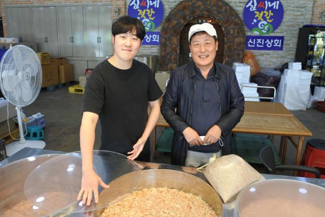 [방방곡곡 노포기행] 200년 강경 젓갈 전통 이으며 66년 한곳서...백년가게 꿈 익어가요