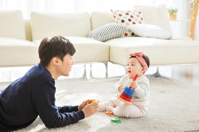 아빠의 육아휴직 어떻게 늘리지? ...  인수위 우선 부모급여부터 먼저