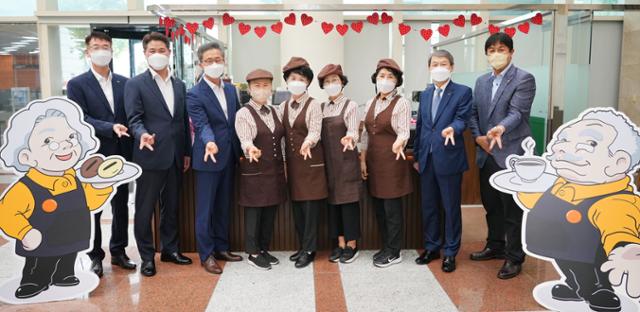 BNK경남은행, 본점 영업부에 실버카페  문 열어