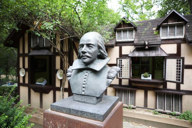 허생원의 그리움과 애수... ‘메밀꽃 필 무렵’ 서정 속으로 [박준규의 기차여행, 버스여행]