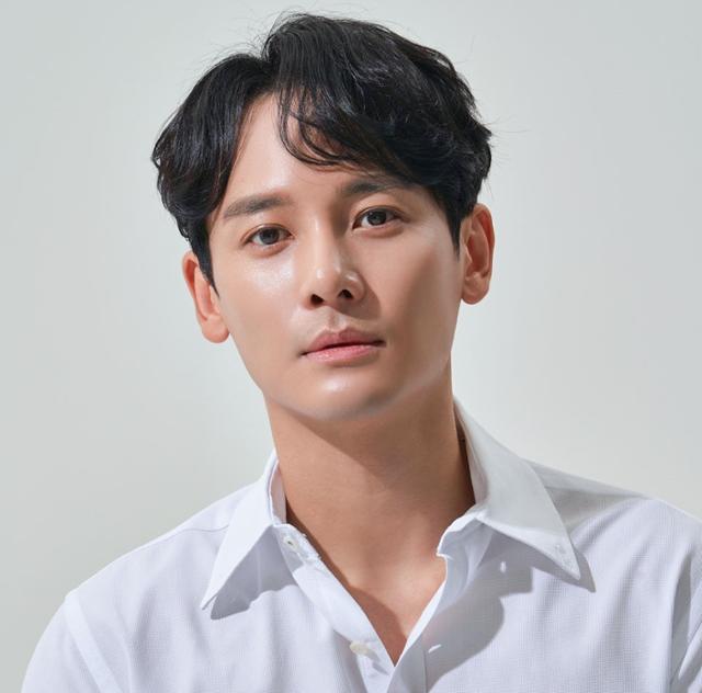 트로트 오디션 도전...클릭비 출신 김태형, 마운틴무브먼트와 전속계약