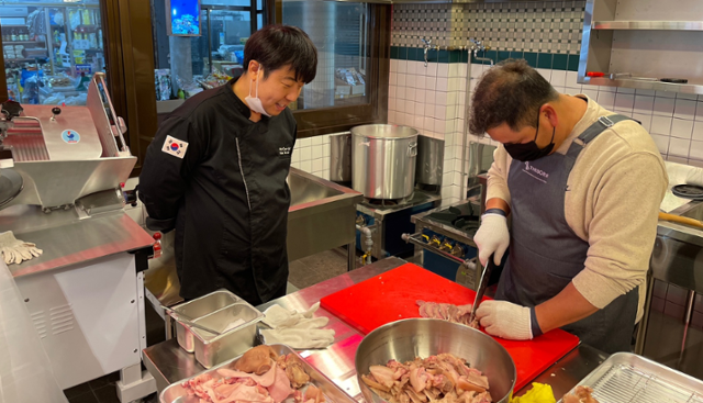 백 주부 손 거친 예산시장 창업식당 맛집 될까