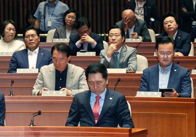 김재원 법원, 옛날 원님 마음대로 재판하듯 했다