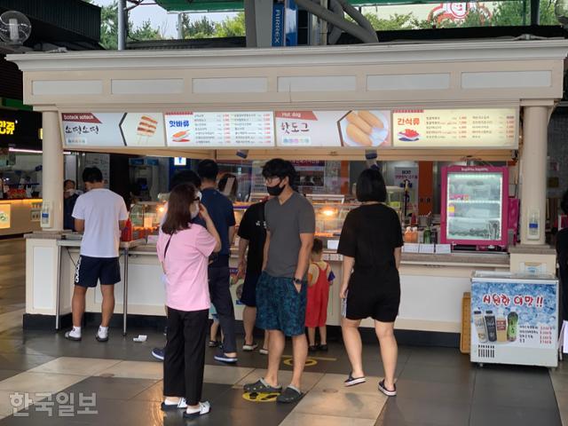라면 5000원, 돈가스 1만 원... 치솟은 휴게소 물가에 귀성객 울상