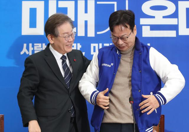 민주당, NC다이노스 창단 주역 이재성씨 영입… 서부산 출마하겠다
