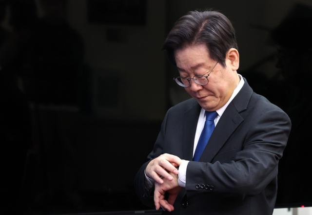 윤석열에 김정은까지 비판 이재명, '평화' 프레임으로 총선 주도권 노리나