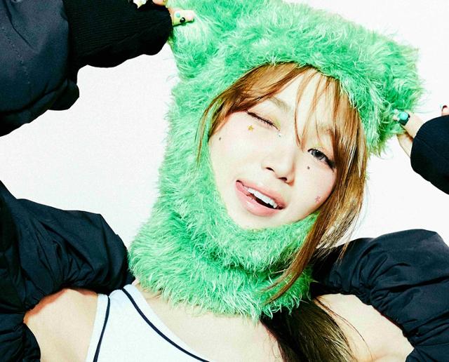 르세라핌 김채원, 토리 켈리와 협업...완벽했다