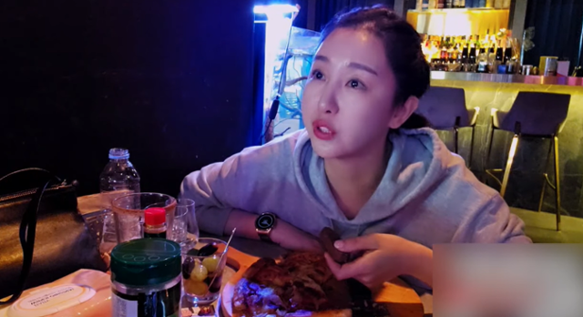[단독] 이태원 마약 의심 초콜릿 BJ 가경 주작 아냐... 심신 지쳤다 (인터뷰)