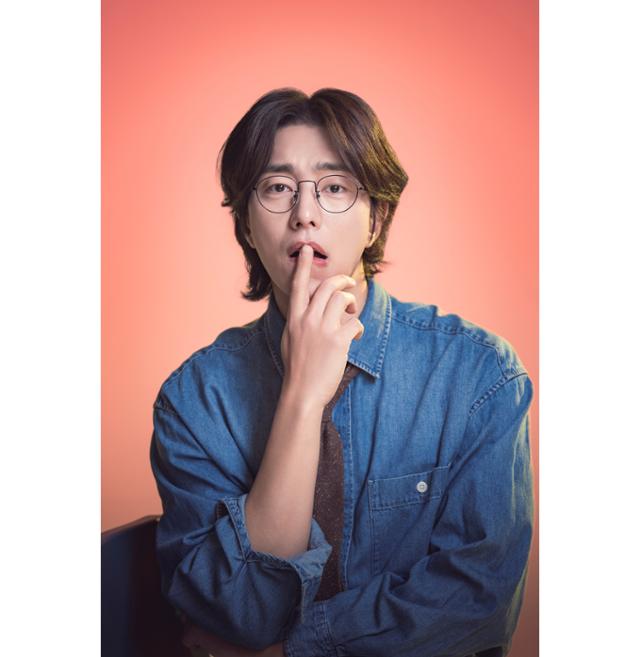 비기닝 윤현민 10년 만의 무대, 연기의 재미 또 느껴 [인터뷰]