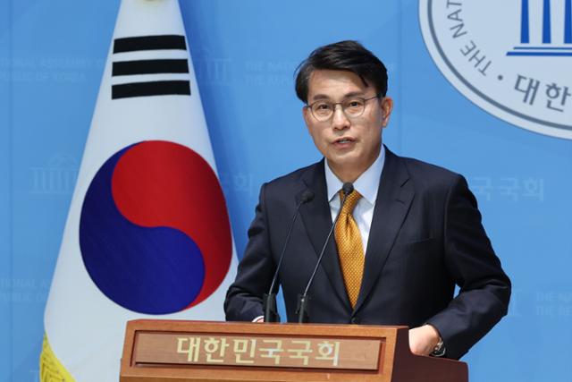 '친한계' 조경태 "윤상현 선대위원장 임명, 철회 안 하면 선거운동 중단"