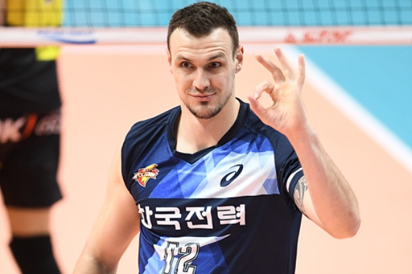 가빈도 떠나기로 결정 13일 캐나다행 비행기 탑승