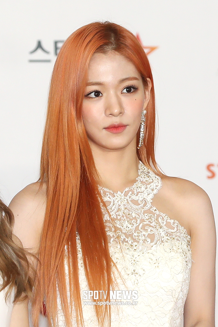 [포토S] 프로미스나인 이채영, 돋보이는 오렌지빛 헤어