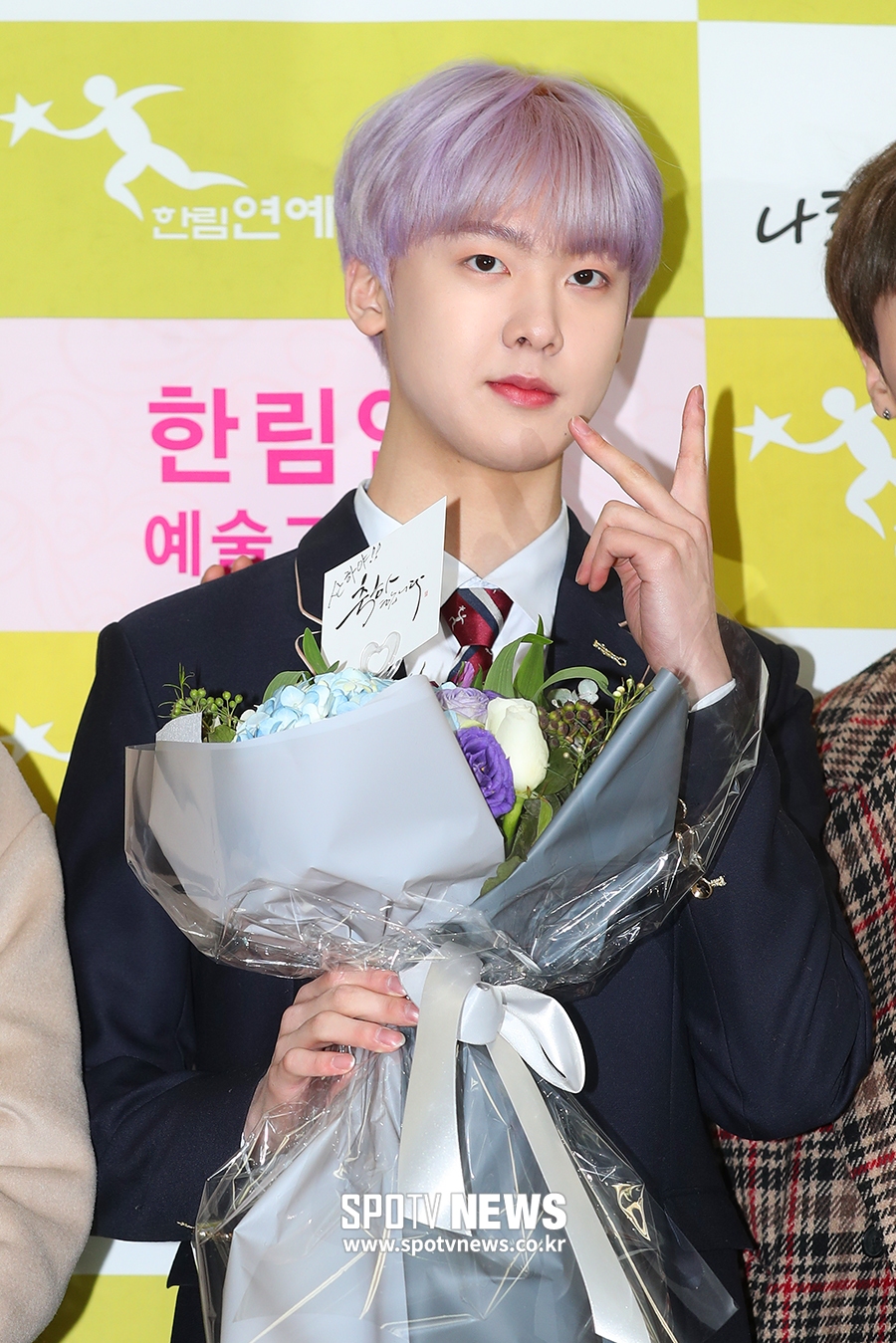 [포토S] 아스트로 산하, 빛나는 졸업생!