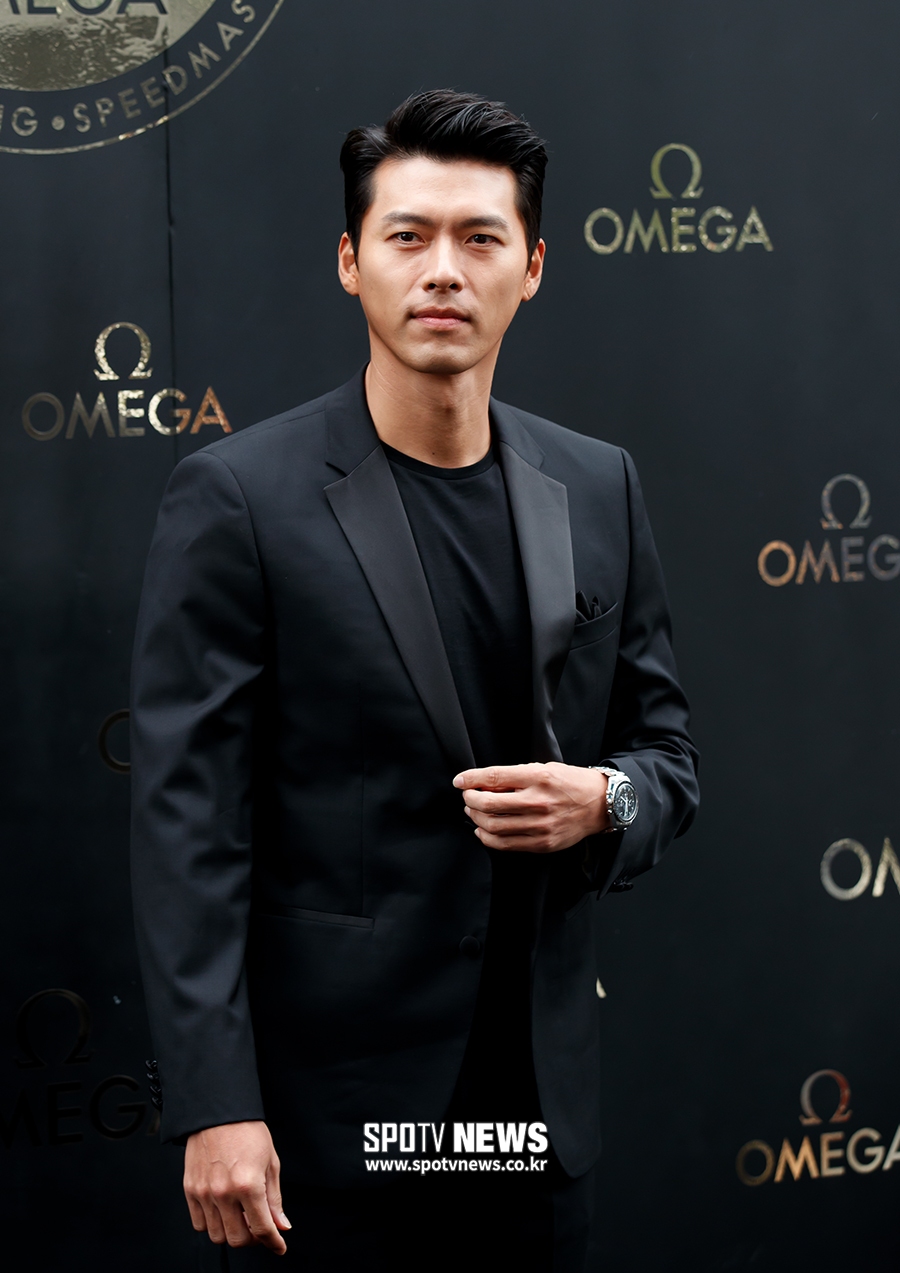 [포토S] 현빈, 블랙 슈트만 걸쳐도 화보