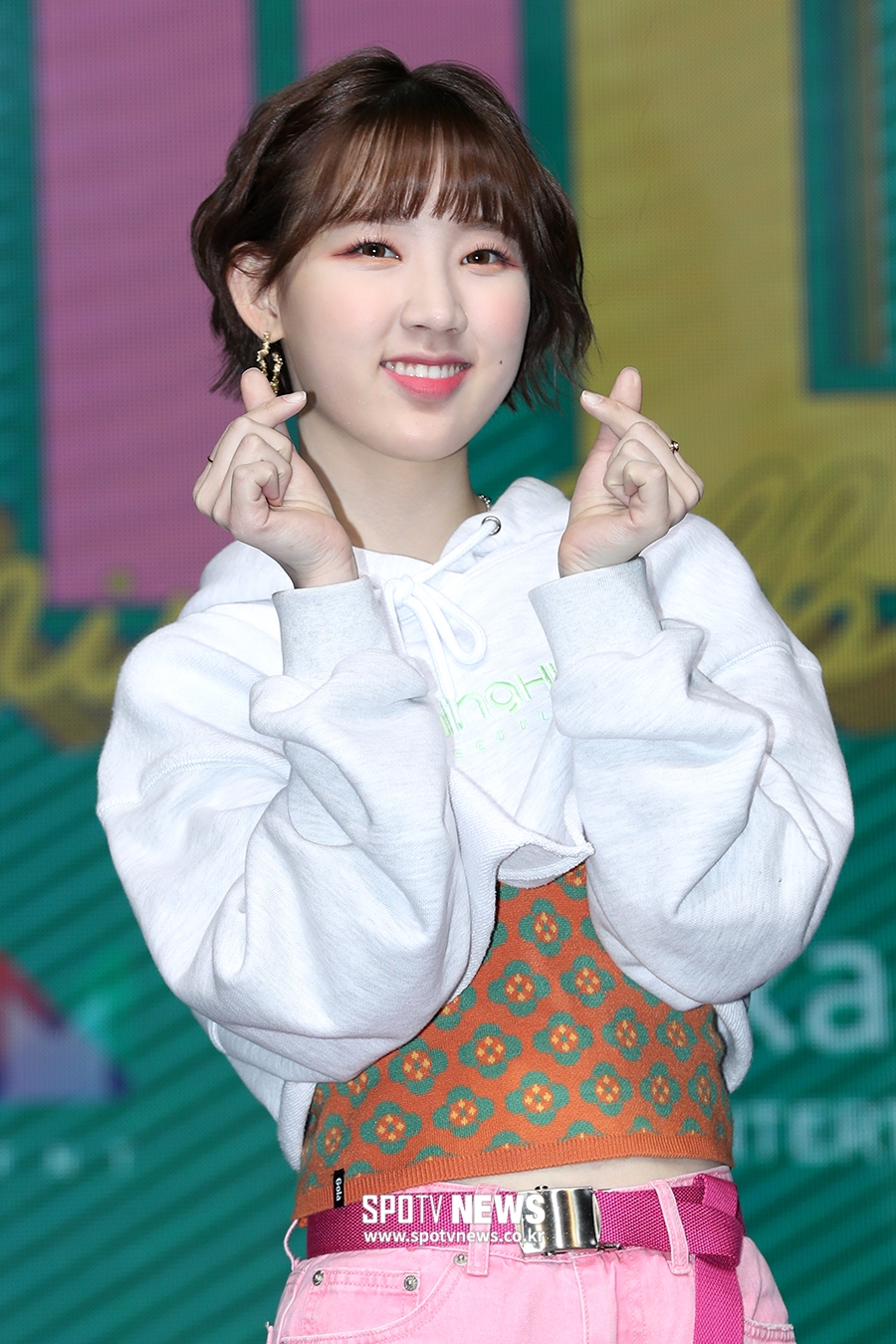 [포토S] 위클리 지윤, 짧은 머리도 잘 어울려!