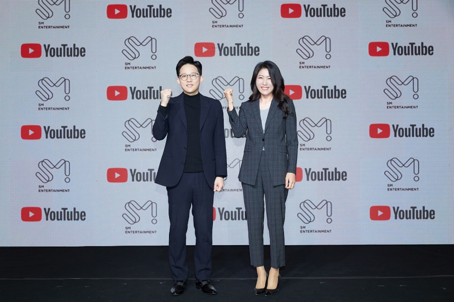 SM 이성수 대표 이수만, 부모·자녀가 함께 즐기는 음악이 SM의 목표라고