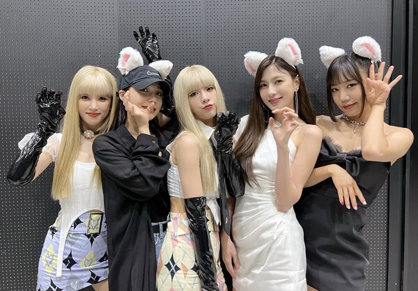 에이핑크 초봄, 쇼케이스 성료…언박싱+비하인드 토크→카피캣 무대 최초 공개