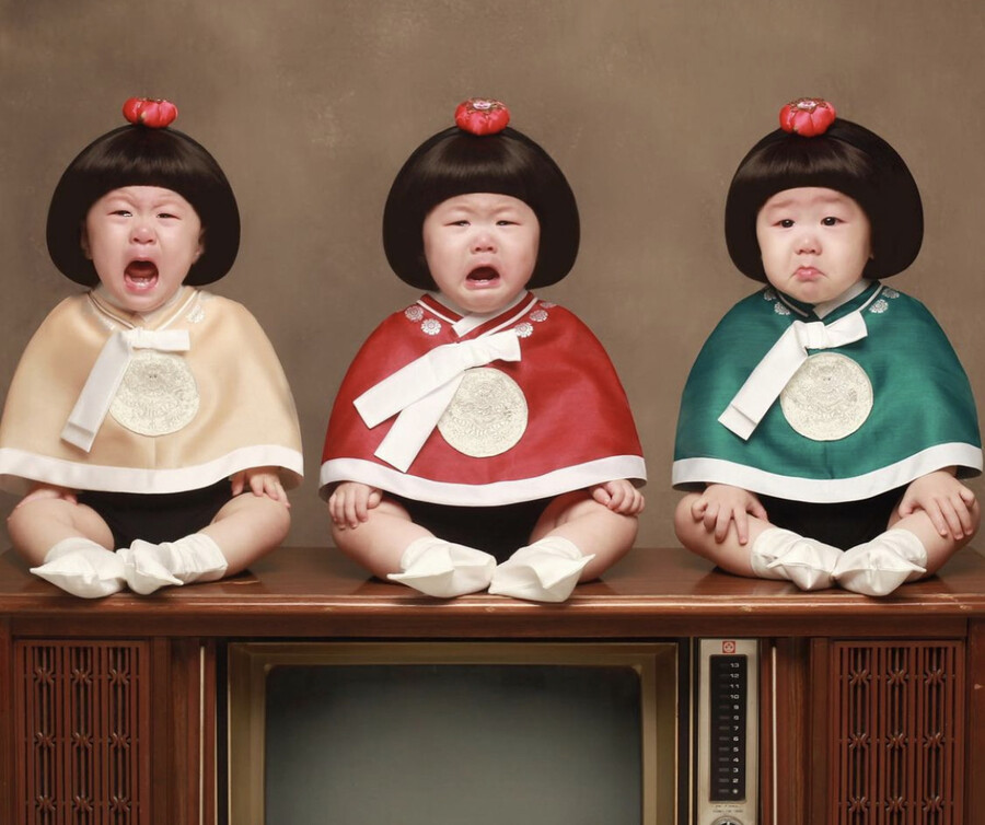 황신영네 삼둥이, 못난이 인형 됐다…폭발적 귀여움