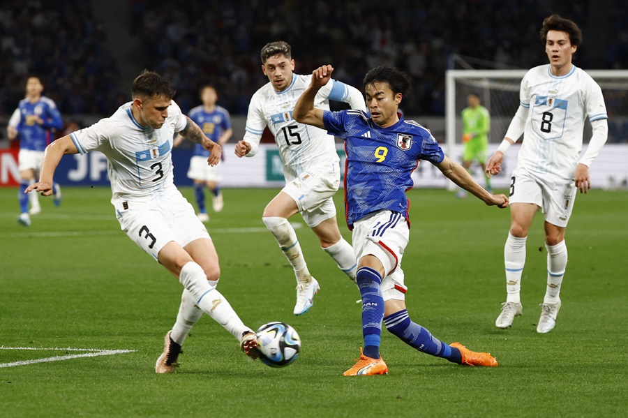 일본, 우루과이와 1-1 무승부…한국과 맞상대 바꾼다