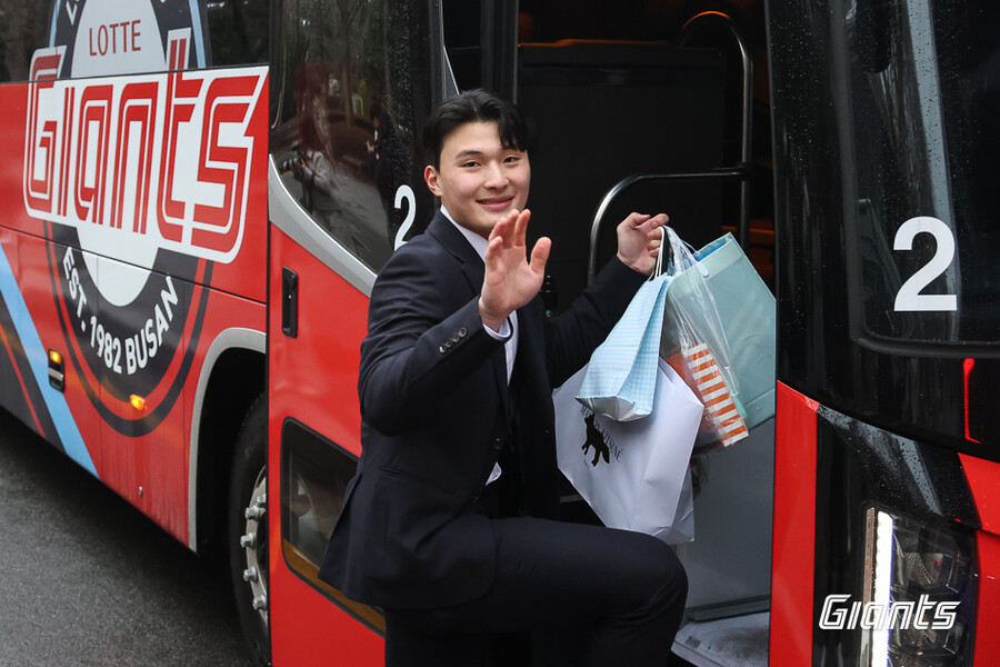 진짜 FA 최대어 영입한 팀은 롯데? 매의눈 풀가동, 교통정리 확실하게 한다