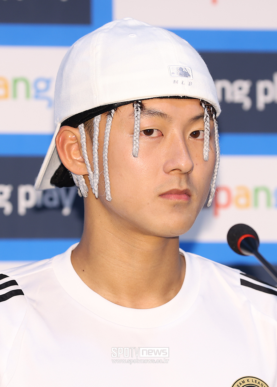 [포토S] 이승우, 강렬한 헤어스타일