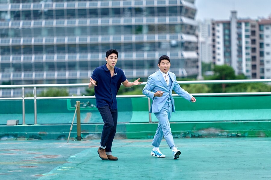 '1박 2일' 조세호·이준, 첫 녹화부터 등산+입수…데뷔전 만만치 않네