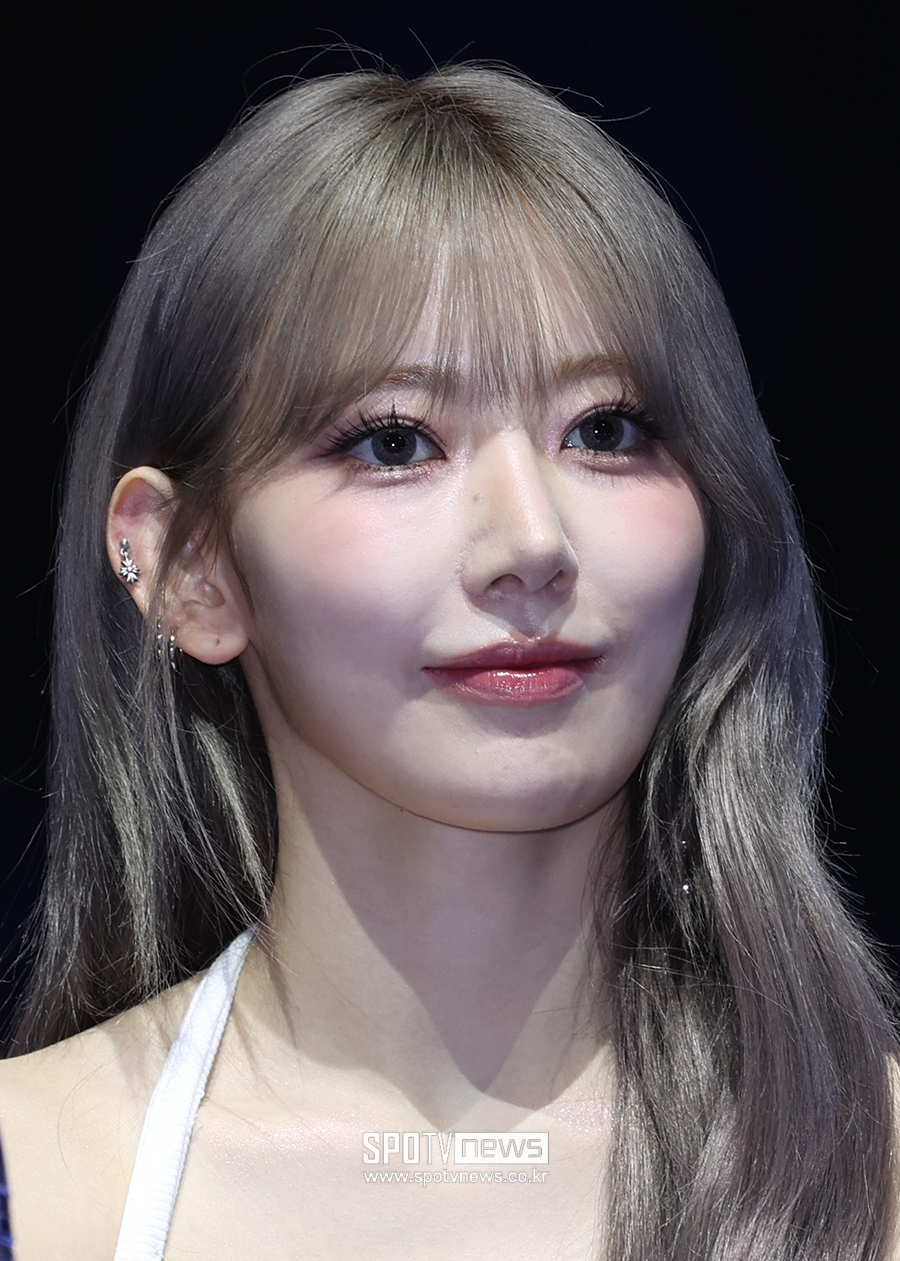 [포토S] 르세라핌 사쿠라, 반짝반짝