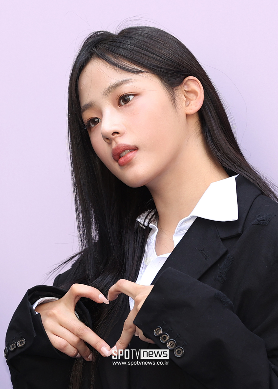 [포토S] 뉴진스 민지, 얼굴선이 예술