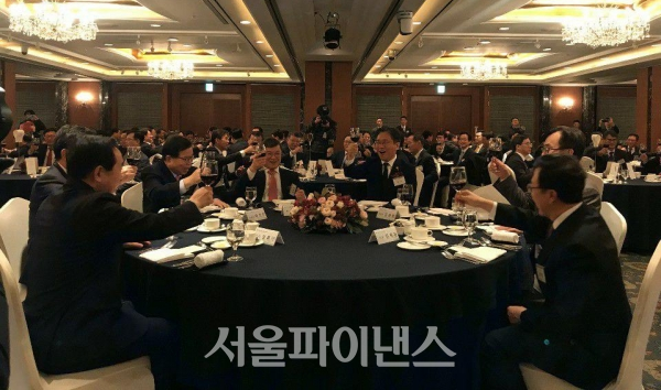 석유화학업계 올해 대내외적 위기 심화···첨단화학 전환 필요 시점