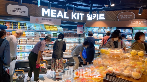 [르포] 발 디딜 틈 없는 이마트 신촌점